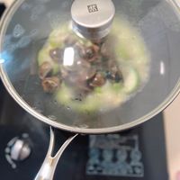 可能是香菇和文字的圖像