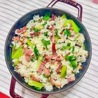 可能是北非小米飯、炒飯和西班牙大鍋飯的圖像