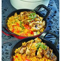 可能是印度香料飯和西班牙大鍋飯的圖像