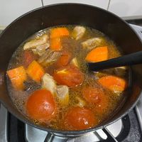 可能是燉小牛膝的圖像