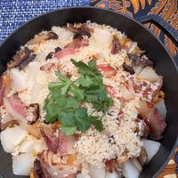可能是香菇、北非小米飯和炒飯的圖像