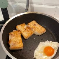 可能是水波蛋和豆腐的圖像