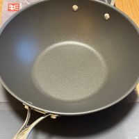 可能是顯示的文字是「州 አ LLING VILLING M 」的圖像