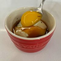 可能是蛋黃和水波蛋的圖像