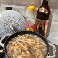 可能是拉麵和香菇的圖像