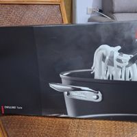 可能是‎顯示的文字是「 ‎IO :050 效 لوو ያ ZWILLING ZWILLING ZWILLINGForte Forte CHILLING LWILA SUTRCKEES ILLING‎ 」‎的圖像