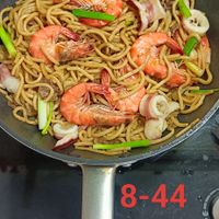 可能是拉麵、義大利麵和炒麵的圖像