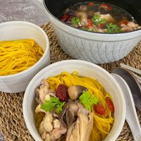可能是麵和拉麵的圖像