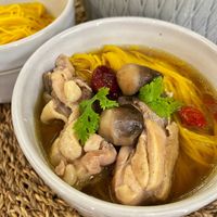 可能是香菇和拉麵的圖像