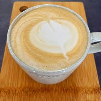 可能是咖啡杯和咖啡的圖像