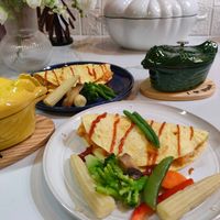 可能是豆腐、歐姆蛋和文字的圖像