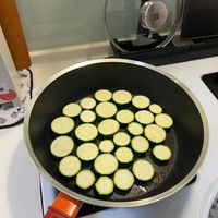 可能是食物和文字的圖像