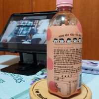 可能是飲料和文字的圖像