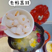 可能是粥、龍眼和顯示的文字是「去籽荔技」的圖像