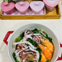 可能是麵和文字的圖像