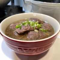 可能是燉小牛膝的圖像