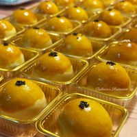 可能是蛋黃、港式點心和甜點的圖像