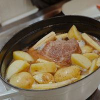 可能是燉小牛膝的圖像