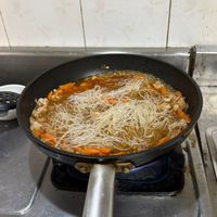 可能是義大利麵和拉麵的圖像