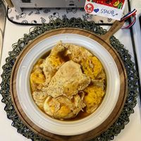 可能是燉小牛膝和文字的圖像