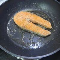 可能是煙燻鮭魚的圖像