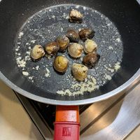 可能是香菇和馬勃菇的圖像