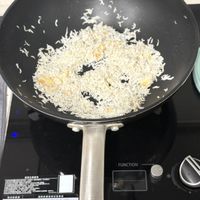 可能是炒飯和印度香料飯的圖像