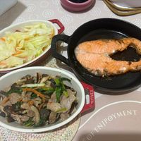 可能是顯示的文字是「 TAUB STAUB TAUB S.TAUB, S.TA OFENTPOYMENT RR/OTAEN OFENTOYME 」的圖像