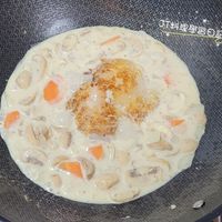 可能是水波蛋、豆腐和文字的圖像