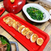 可能是顯示的文字是「 STAUB STAUB STAE 」的圖像
