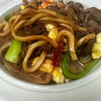 可能是炒麵和快炒的圖像