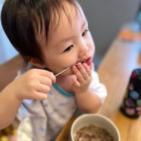 可能是 1 人和嬰兒的圖像