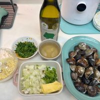 可能是顯示的文字是「 xiaome xiRome PETIT PETIT COCHONANET 」的圖像