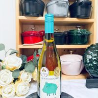 可能是葡萄酒和文字的圖像