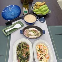 可能是蝦和北非小米飯的圖像