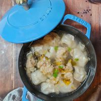 可能是燉小牛膝、粥和顯示的文字是「 ያቸርህ STANB STAUB LUB M 自s 」的圖像