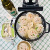 可能是火鍋、豆腐、麵和粥的圖像