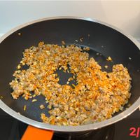 可能是印度香料飯和炒飯的圖像