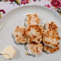 可能是炸丸子的圖像