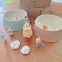 可能是顯示的文字是「 STAUB 」的圖像