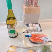 可能是生魚片和文字的圖像