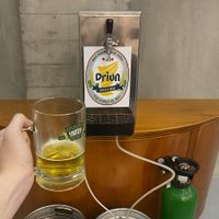 可能是泡茶器、飲料和文字的圖像