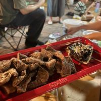 可能是 3 個人的圖像