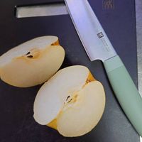 可能是蘋果、梨子和刀的圖像