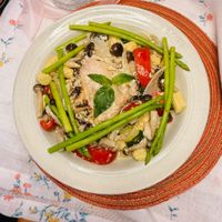 可能是豆腐、義大利麵和炒麵的圖像