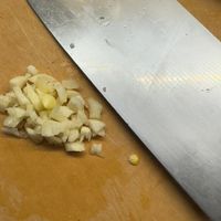 可能是刀和食物的圖像