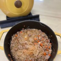 可能是拉麵、麵、牧羊人派和文字的圖像