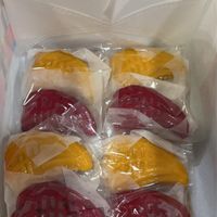 可能是食物和餐巾環的圖像