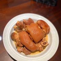 可能是燉小牛膝的圖像