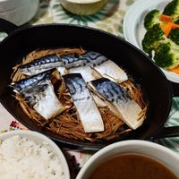 可能是鯷魚的圖像